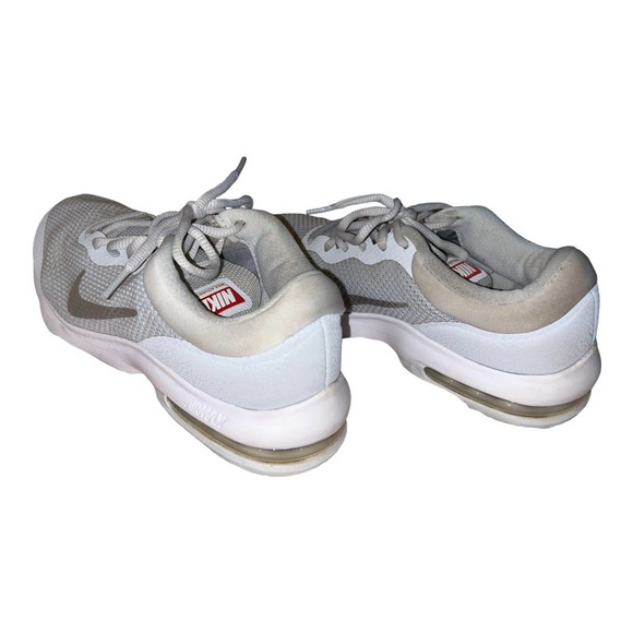 Women’s Nike Air Max Advantage in Pure Platinum - Picture 4 of 11